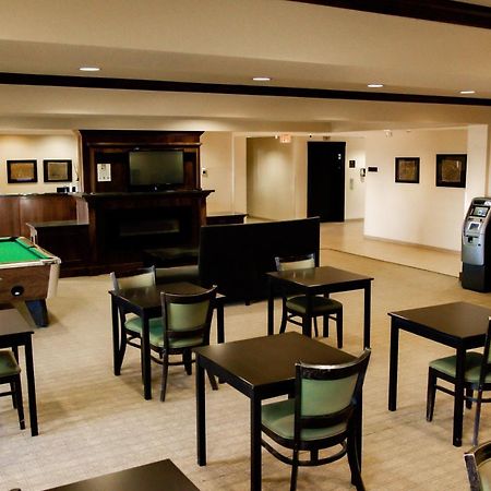 Black Gold Suites Stanley 외부 사진